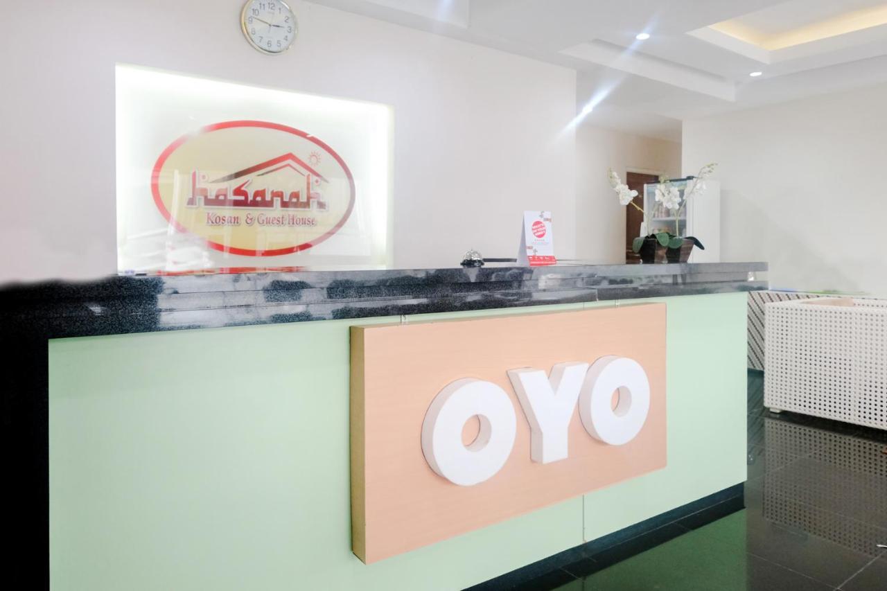 Oyo 696 Hasanah Guest House Syariah De Saphire مالانغ المظهر الخارجي الصورة